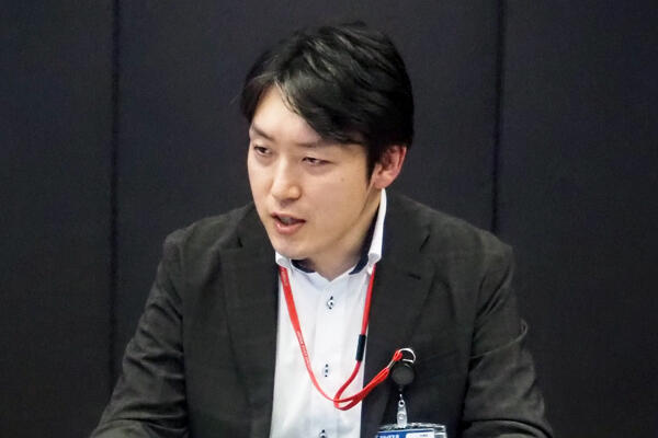 日本郵政グループ 社員4