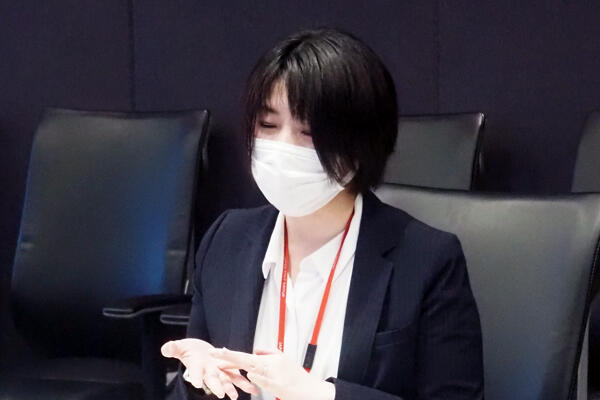 日本郵政グループ 社員3